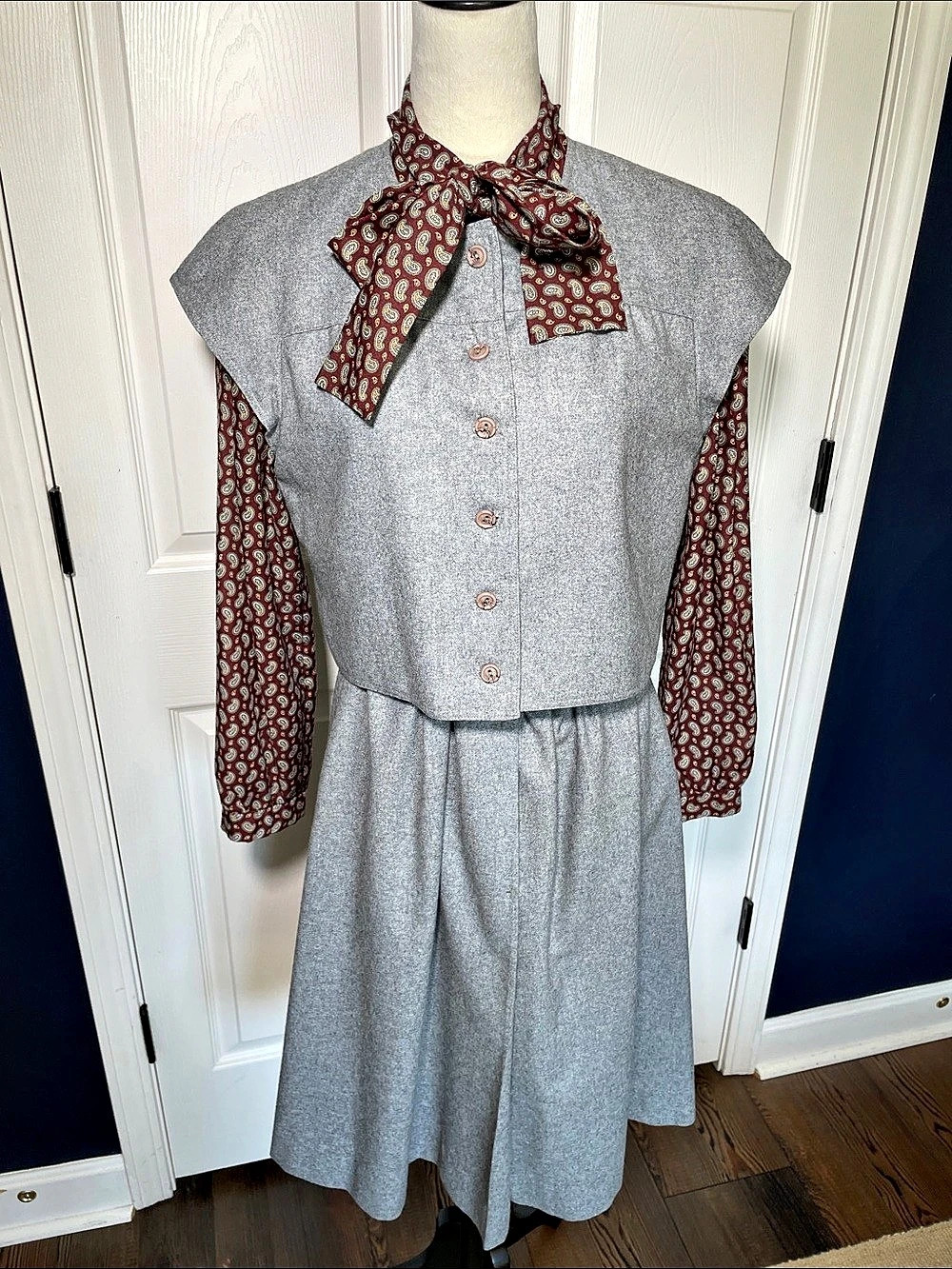 Vtg 80s DW3 David Warren Secretary Dress Set Grey Vest Paisley Blouse Neck Bow